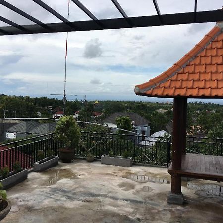 Dstay Kost Bali Jimbaran Exteriör bild