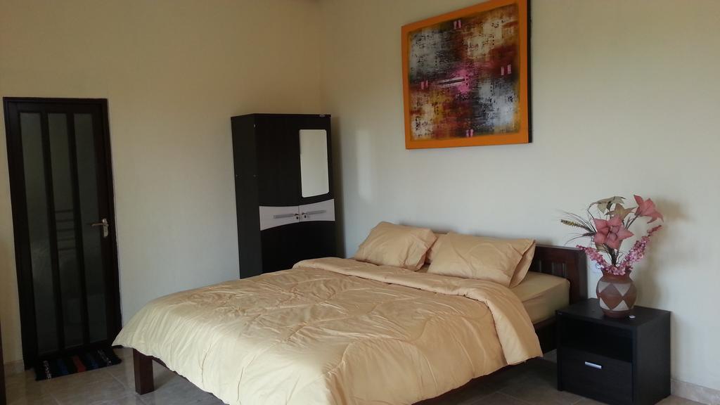 Dstay Kost Bali Jimbaran Exteriör bild