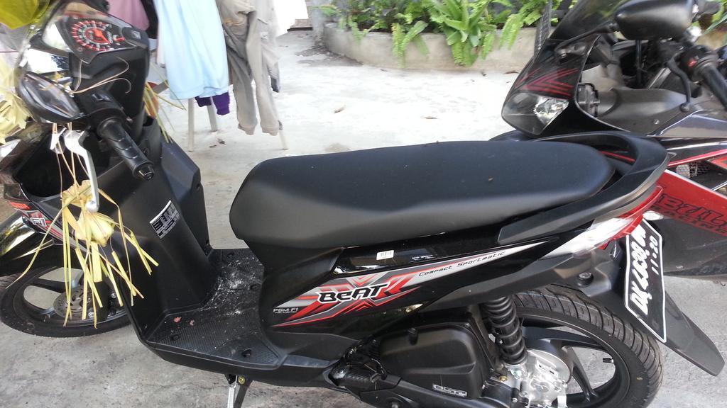 Dstay Kost Bali Jimbaran Exteriör bild