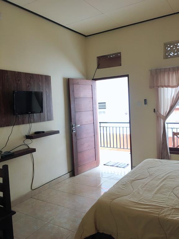 Dstay Kost Bali Jimbaran Exteriör bild